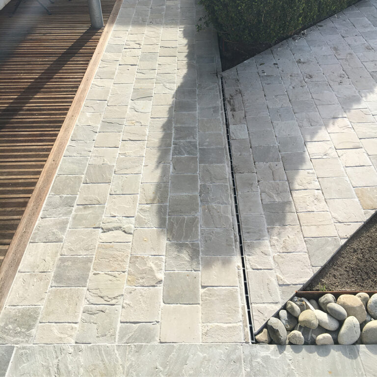 Aménagement terrasse en pierre